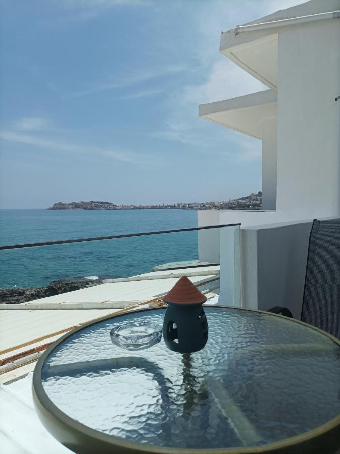 Beachfront Apartment Rethymno Exteriör bild